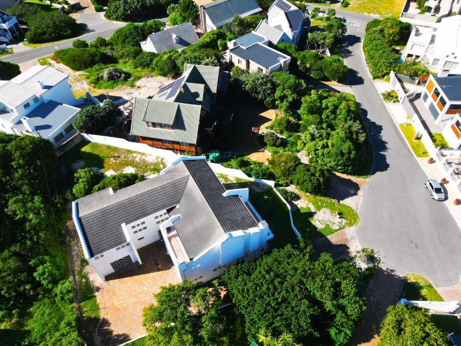 5 Bedroom Property for Sale in Vermont Western Cape